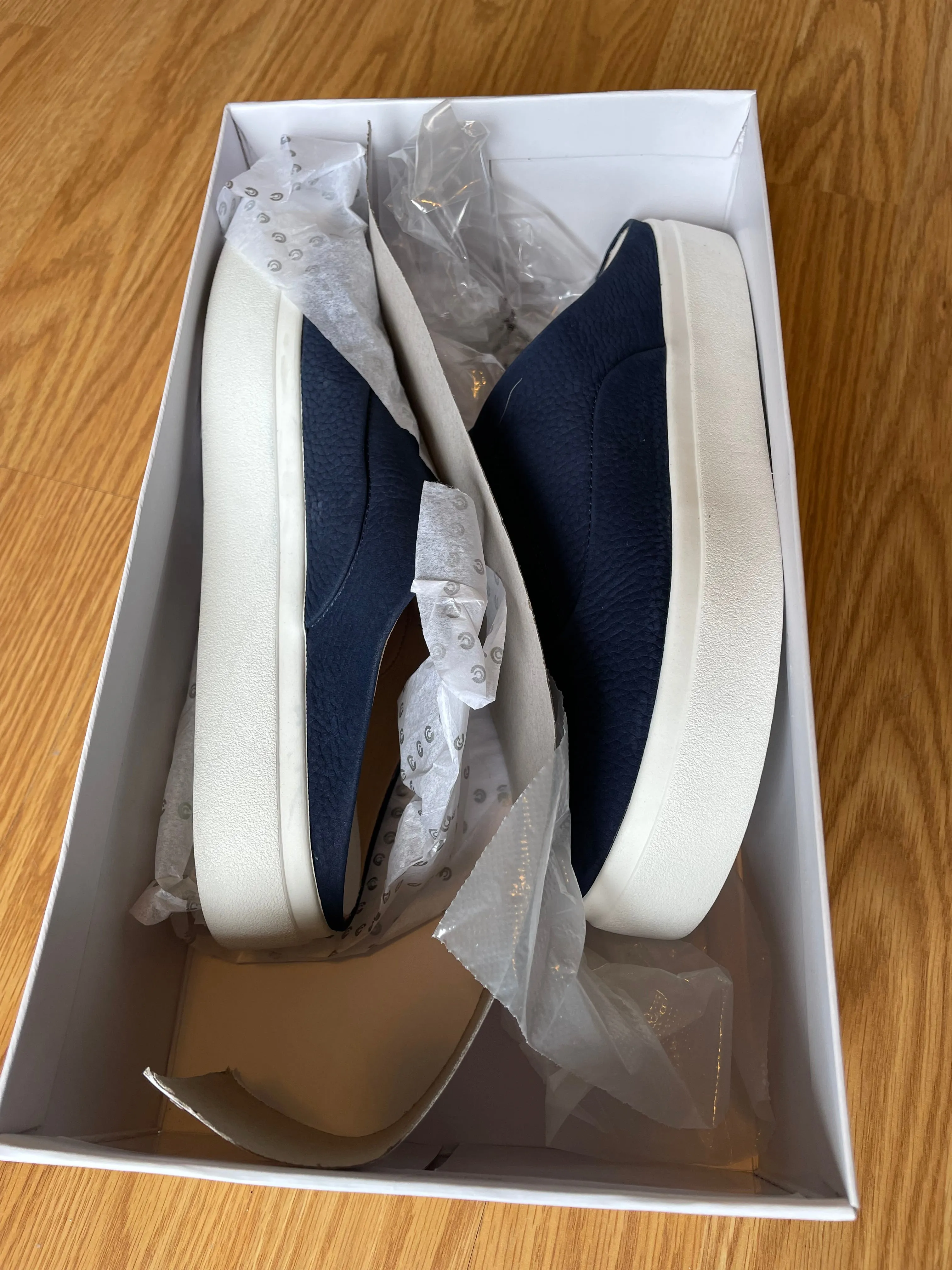 NEW Corso Como Slip On Sneakers (8M)