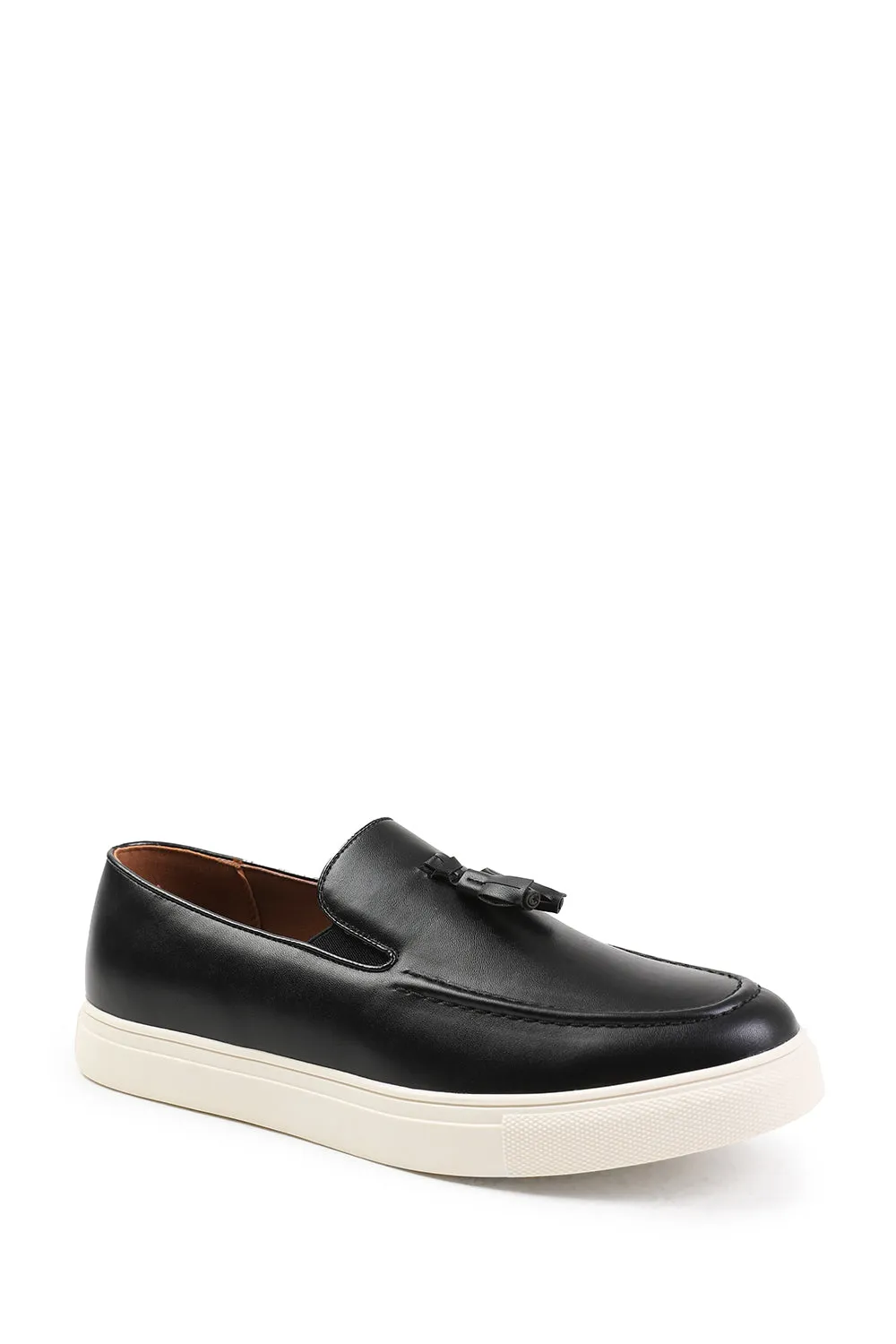 OLIVER SLIP ON TASSEL LOAFERS IN BLACK