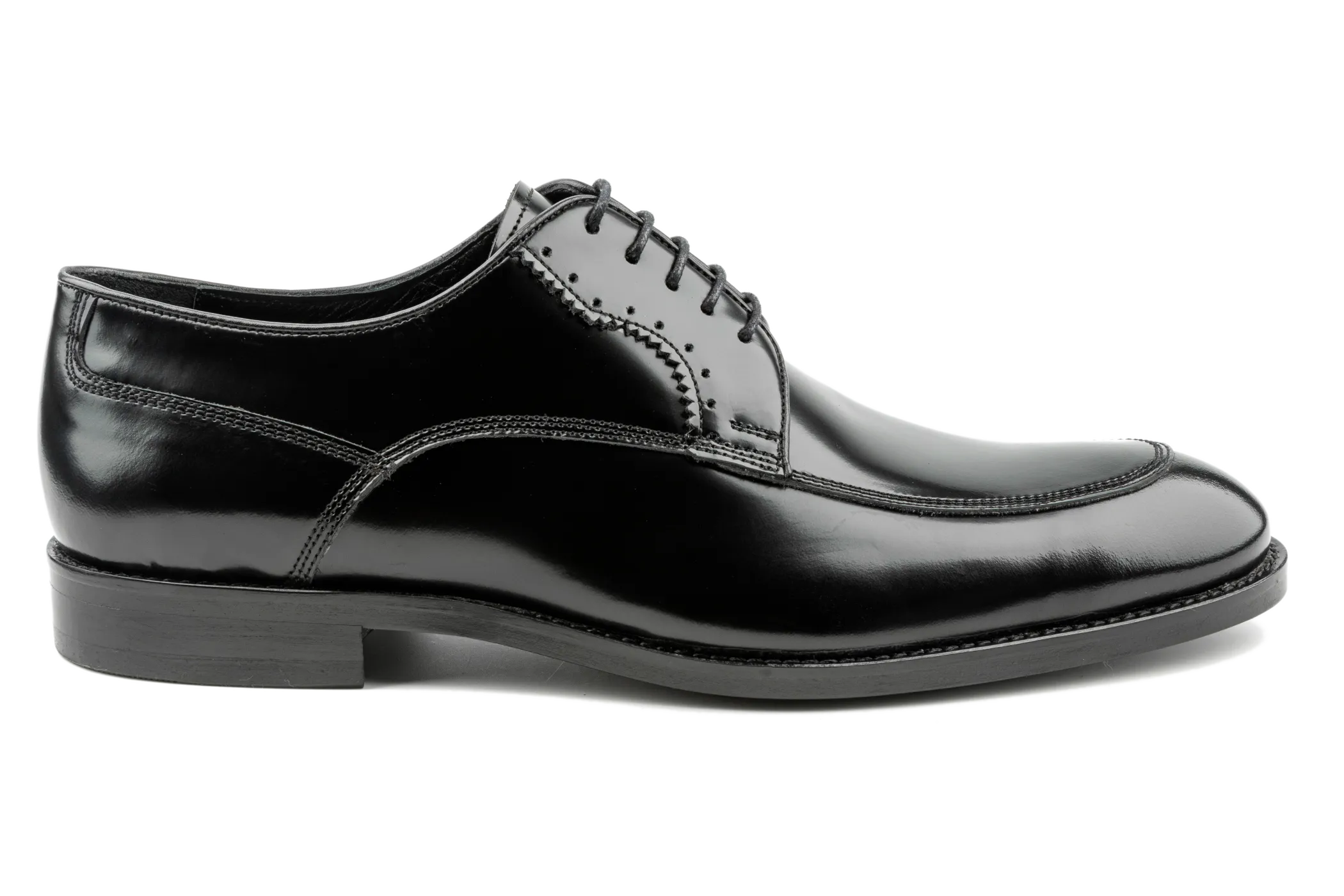 Oro Patent Leather Lace-Up Black Derby Shoes, Men's Moc-Toe Derby, Resistant to Fade, Scratches & Stains